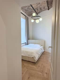 Apartment 10