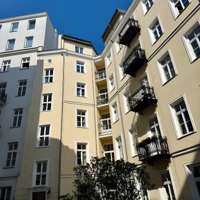 Apartment 15